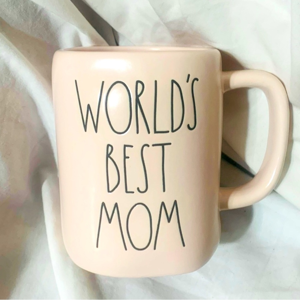 NEW Rae Dunn WORLDโS BEST MOM Mug Mother'sโ Day Cottage Farmhouse Retired Pink